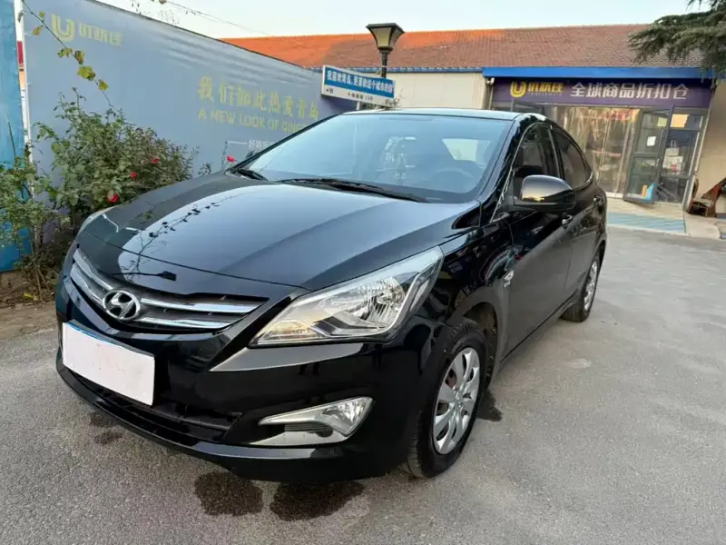 Hyundai Verna, 2015