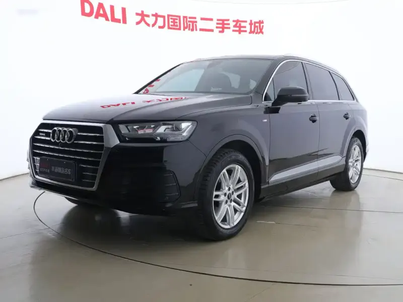 Audi Q7, 2017 — фото 1