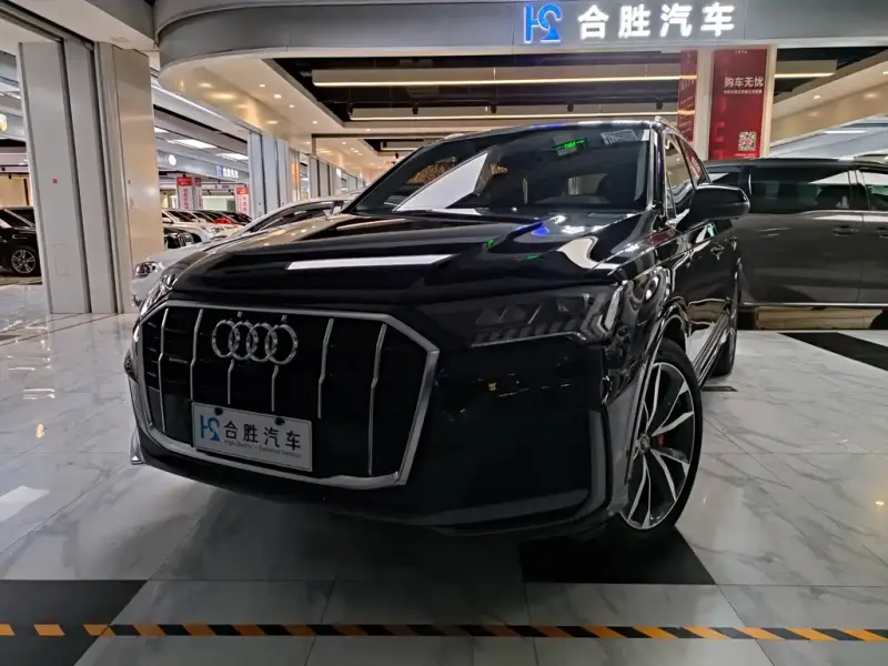 Audi Q7, 2022 — фото 1