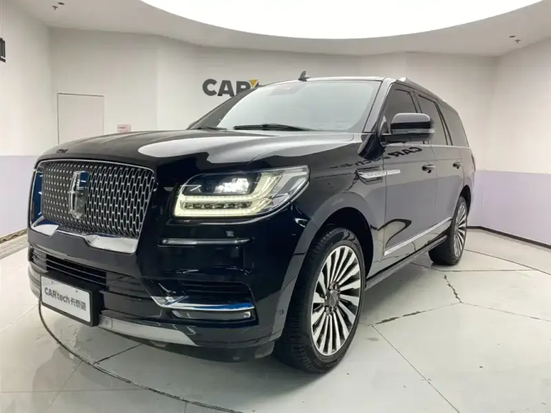 Lincoln Navigator, 2021 — фото 1