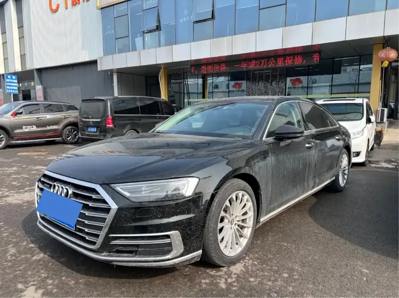 Audi A8, 2022
