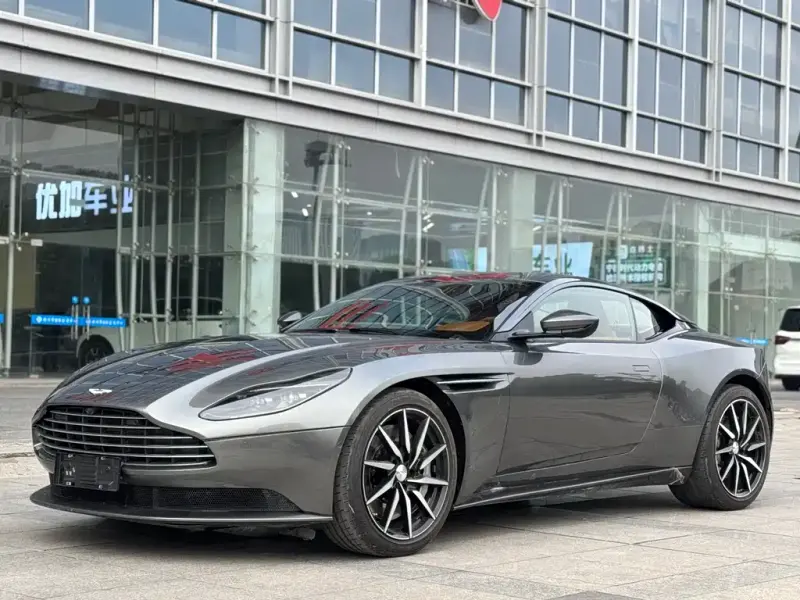 Aston Martin DB11, 2019