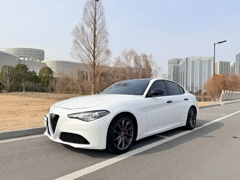 Alfa Romeo Giulia, 2018