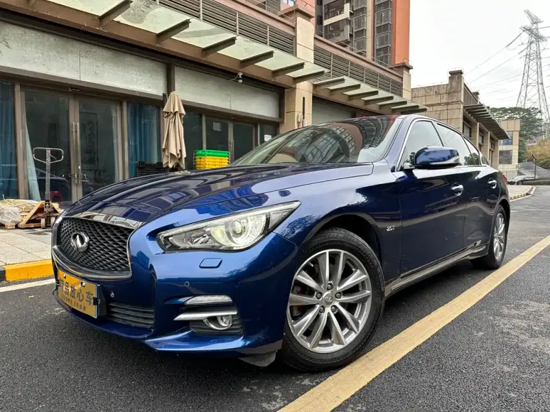 Infiniti Q50L, 2017