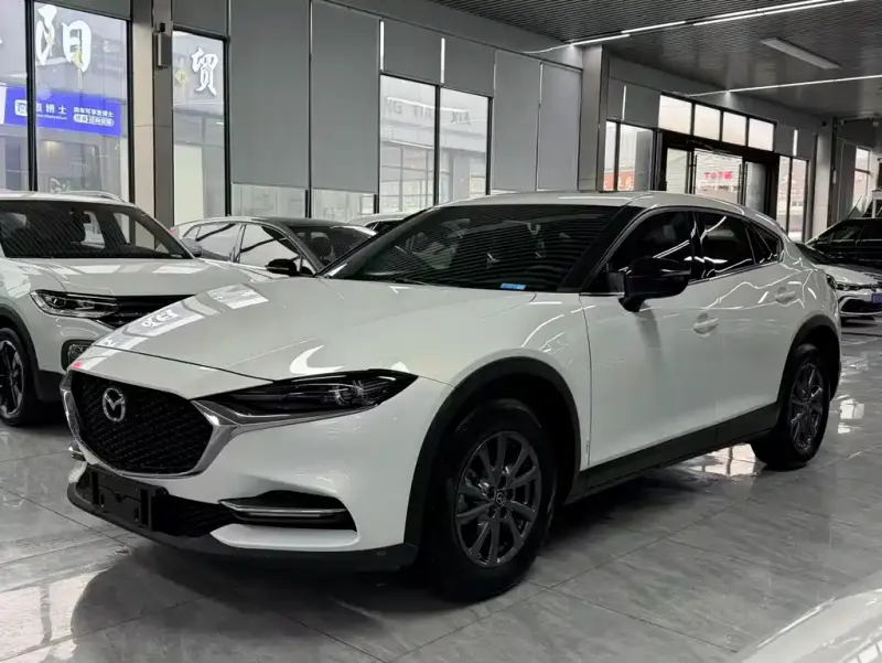 Mazda CX-4, 2023