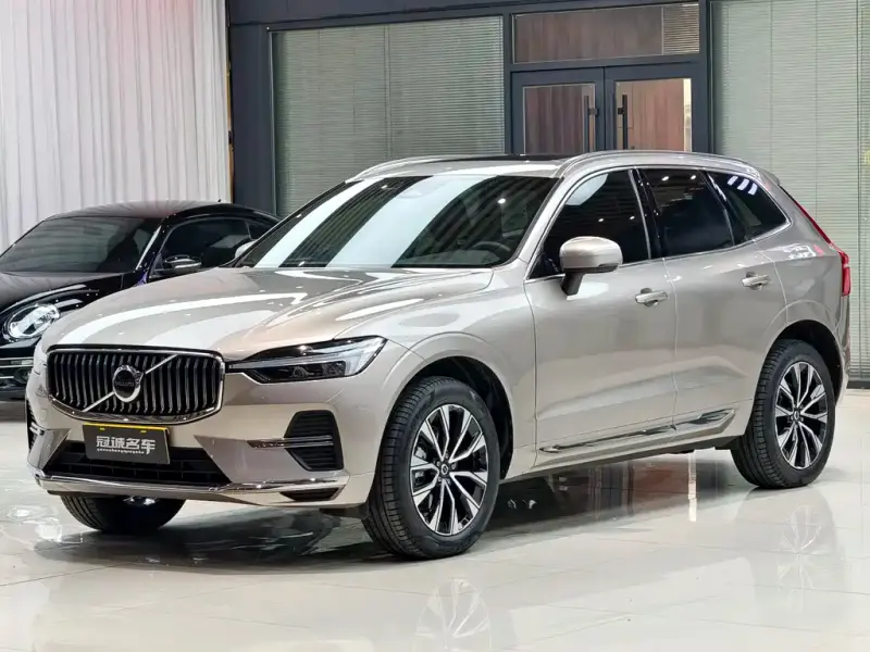 Volvo XC60, 2025 — фото 1