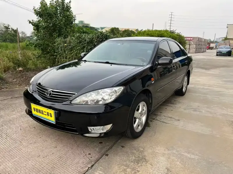 Toyota Camry, 2005