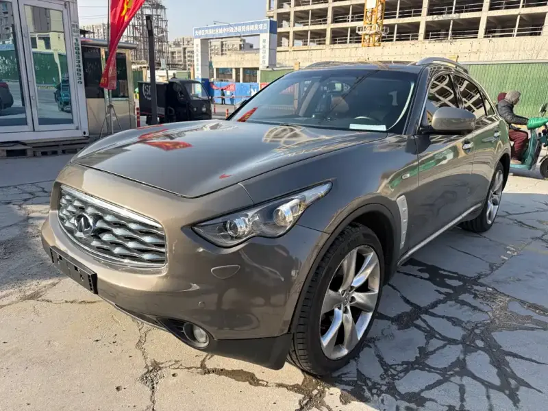 Infiniti FX, 2011