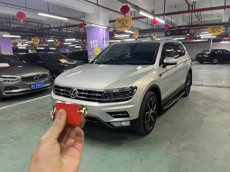 Volkswagen Tiguan L, 2017