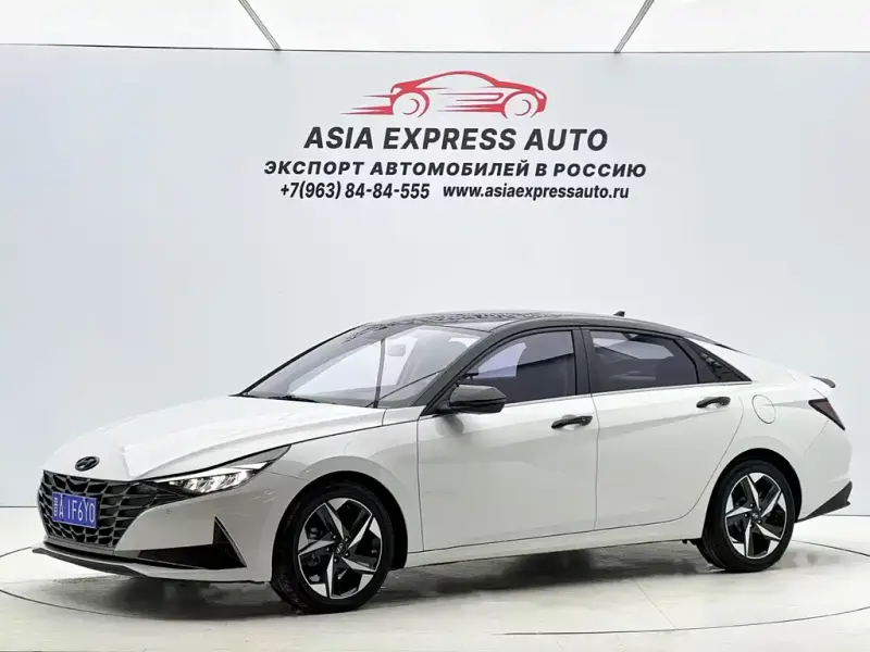 Hyundai Elantra, 2023