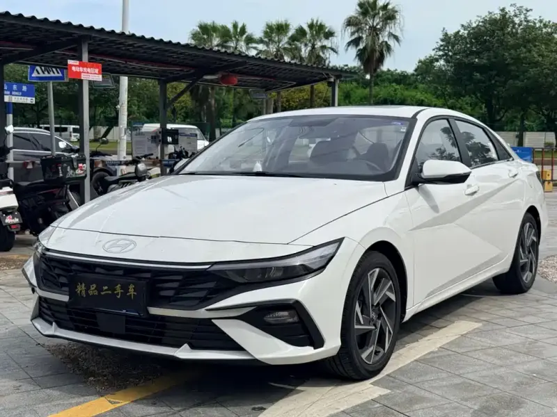 Hyundai Elantra, 2026