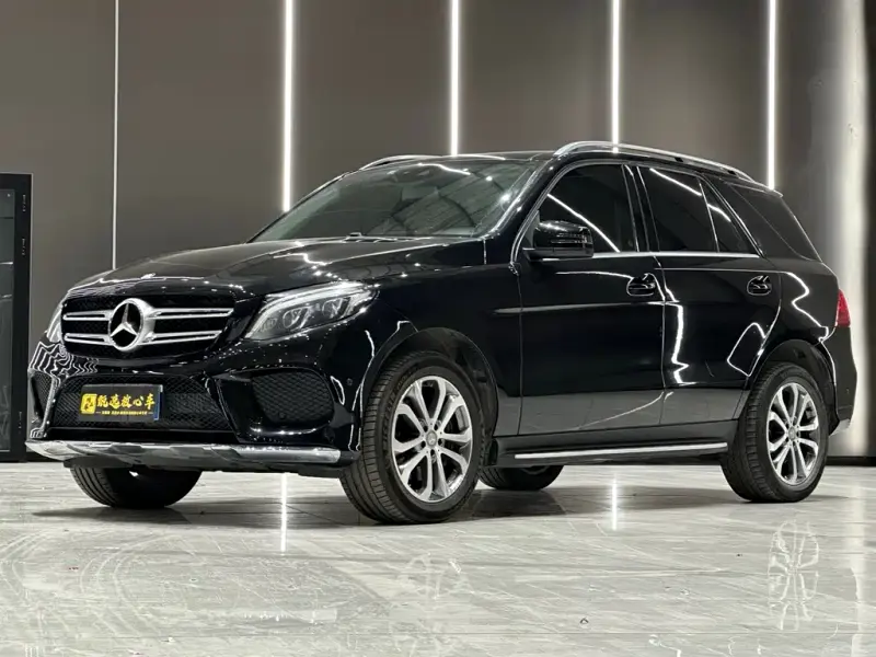 Mercedes-Benz GLE, 2016 — фото 1