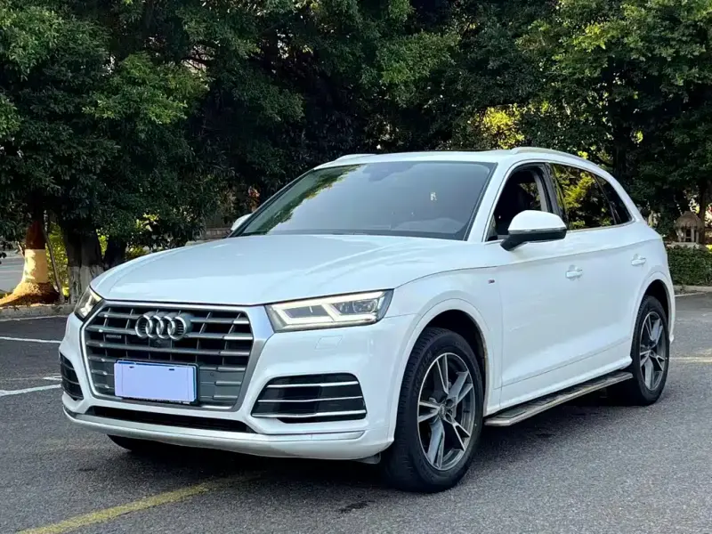 Audi Q5L, 2020