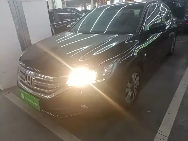 Honda Accord, 2015