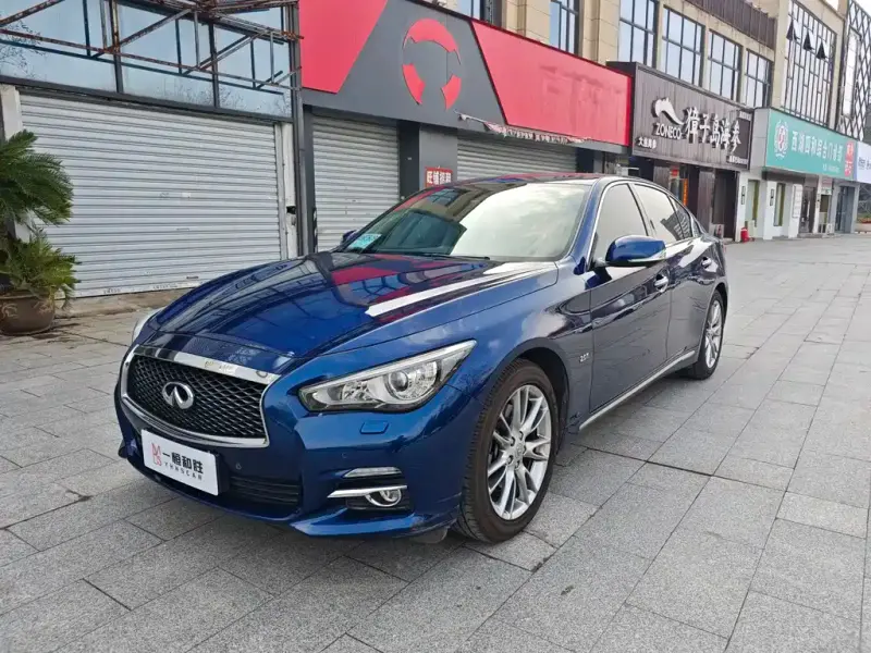 Infiniti Q50L, 2017