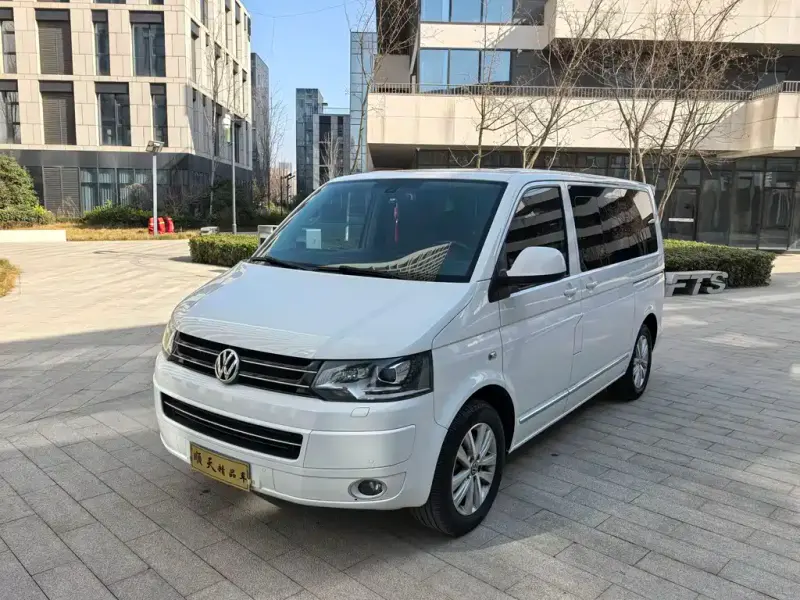 Volkswagen Multivan, 2017 — фото 1