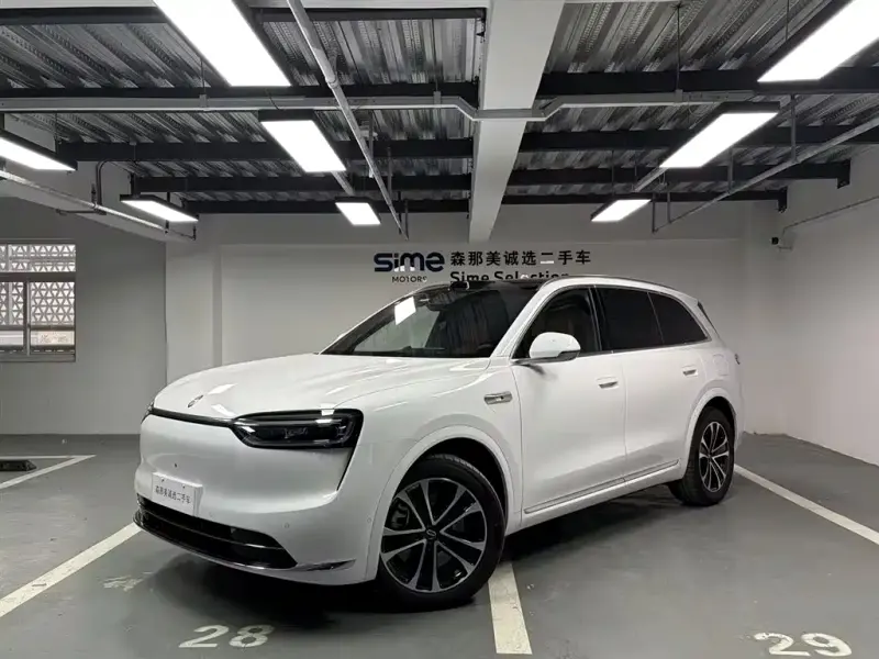 AITO M7, 2025