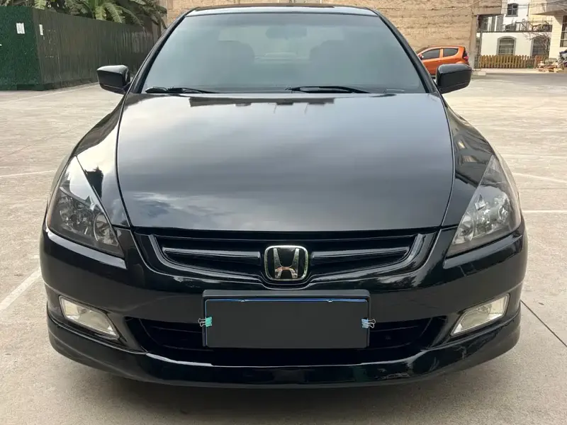 Honda Accord, 2004