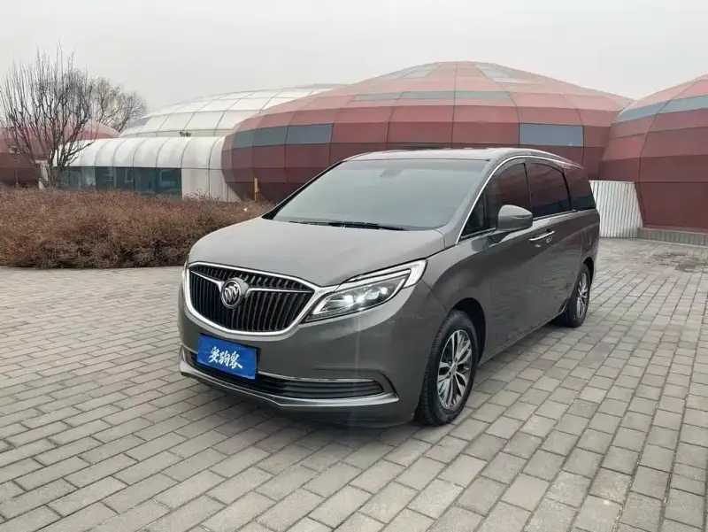 Buick GL8, 2017
