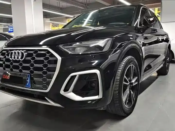 Audi Q5L, 2022
