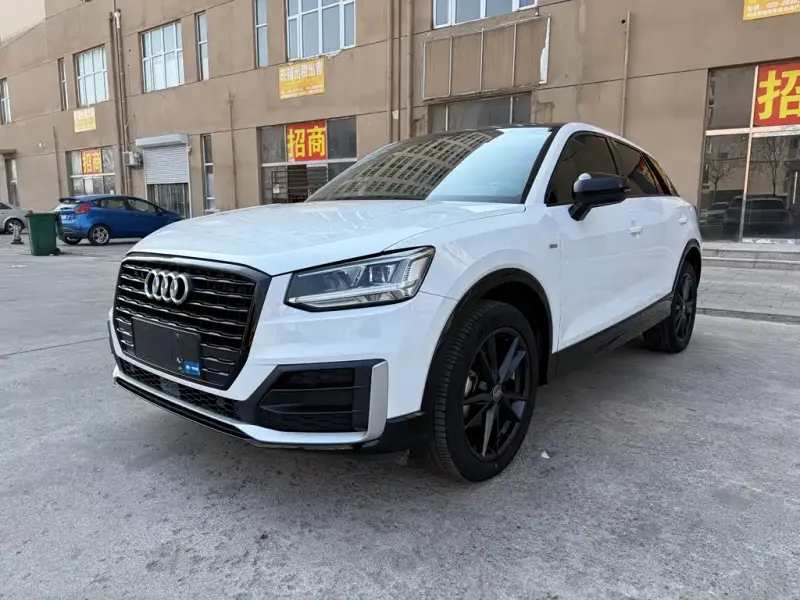 Audi Q2L, 2020