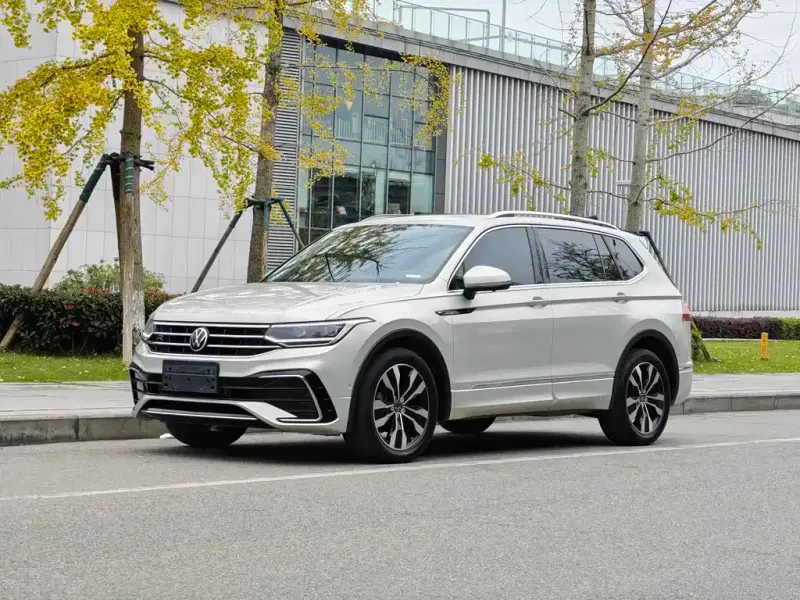 Volkswagen Tiguan L, 2022