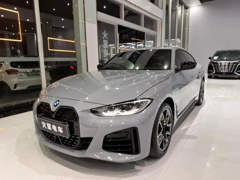 BMW i4, 2025