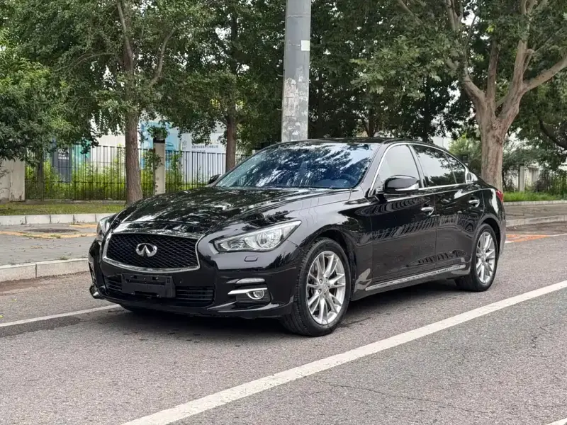Infiniti Q50L, 2017
