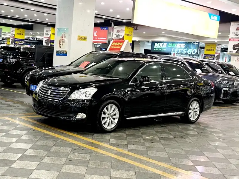 Toyota Crown, 2011 — фото 1