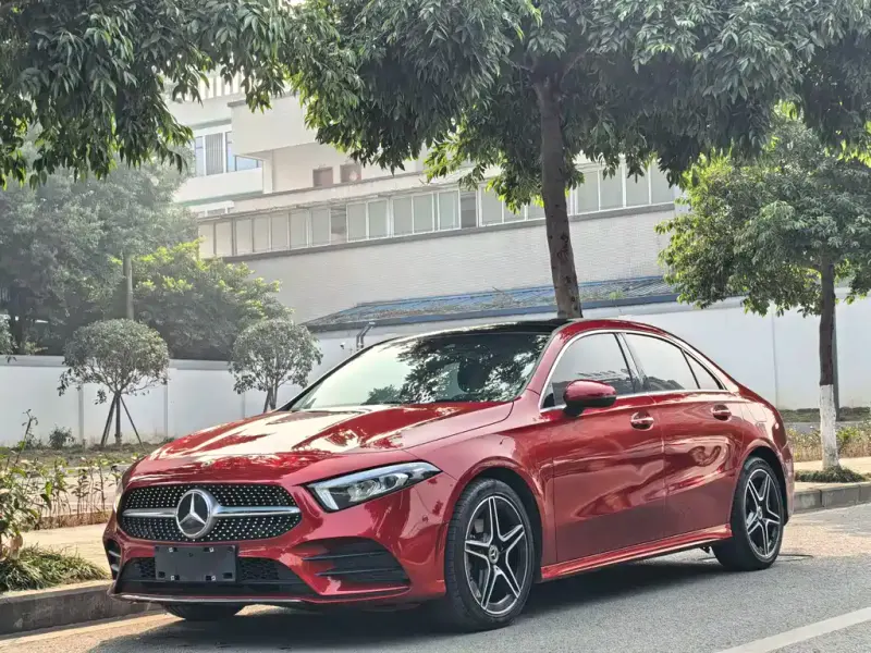 Mercedes-Benz A-Class, 2019 — фото 1
