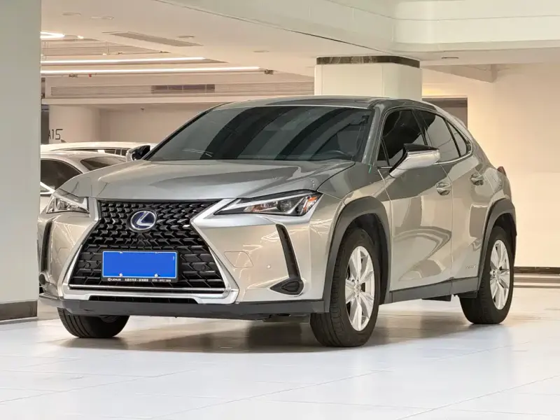 Lexus UX, 2019