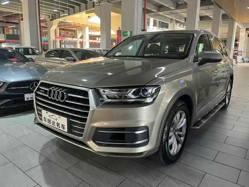 Audi Q7, 2019 — фото 1
