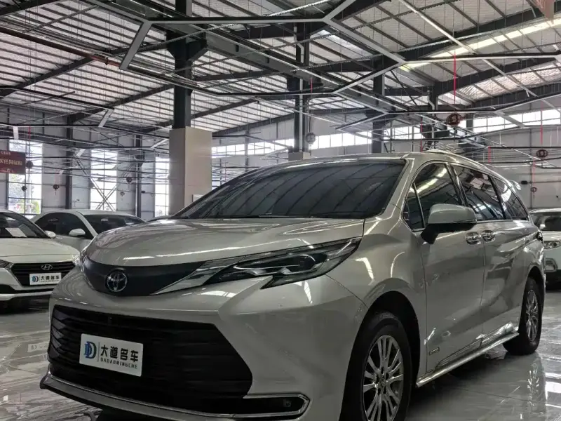 Toyota Sienna, 2022