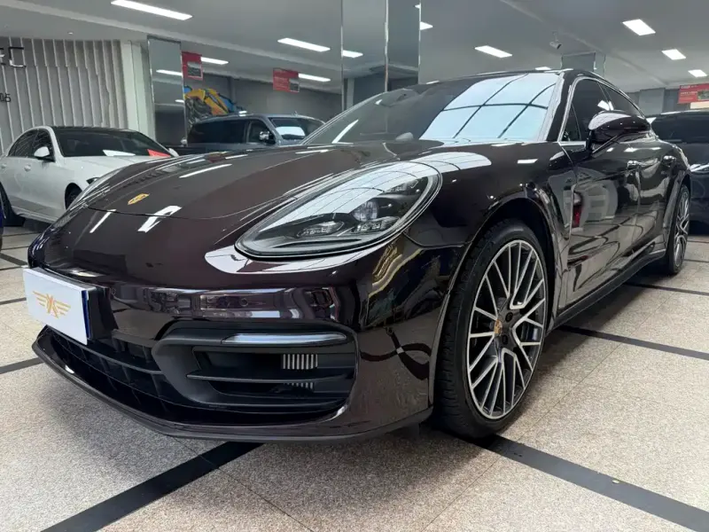 Porsche Panamera, 2022
