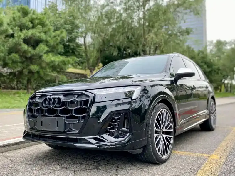 Audi SQ7, 2025