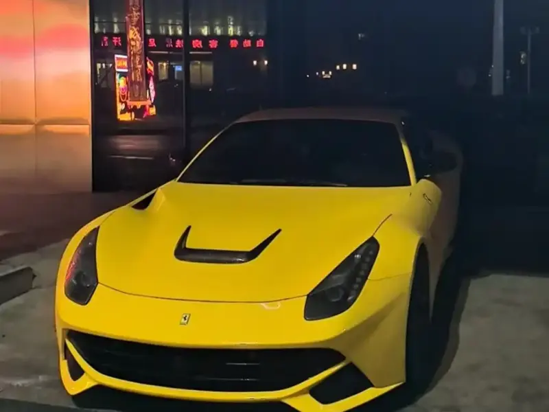 Ferrari F12berlinetta, 2013 — фото 1