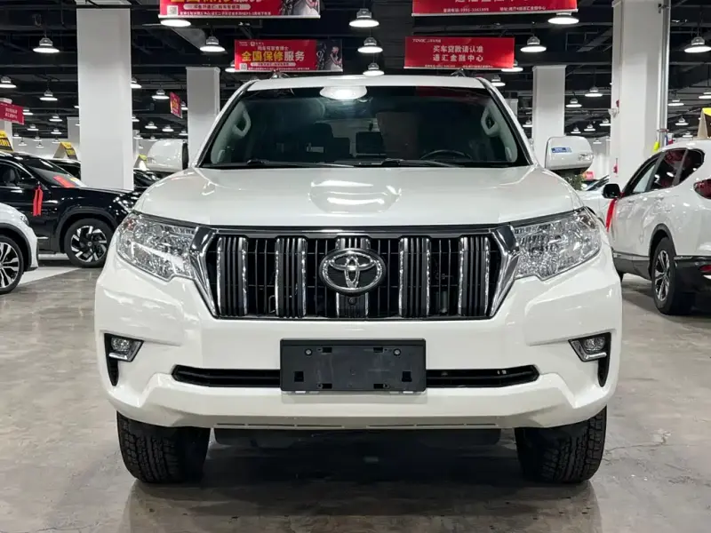 Toyota Prado, 2018 — фото 1