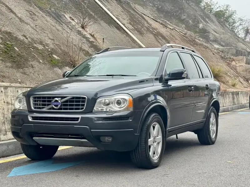 Volvo XC90, 2011