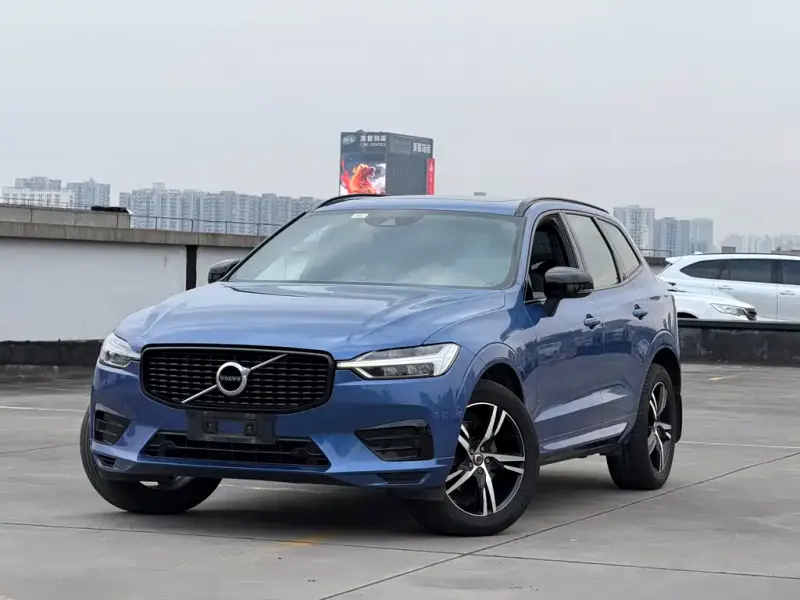 Volvo XC60, 2020 — фото 1