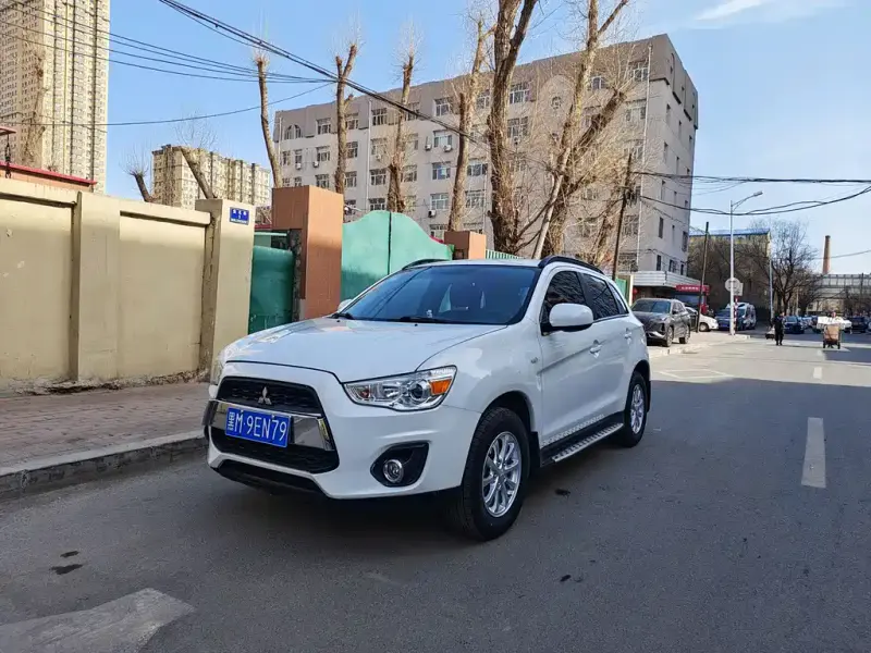 Mitsubishi ASX, 2015