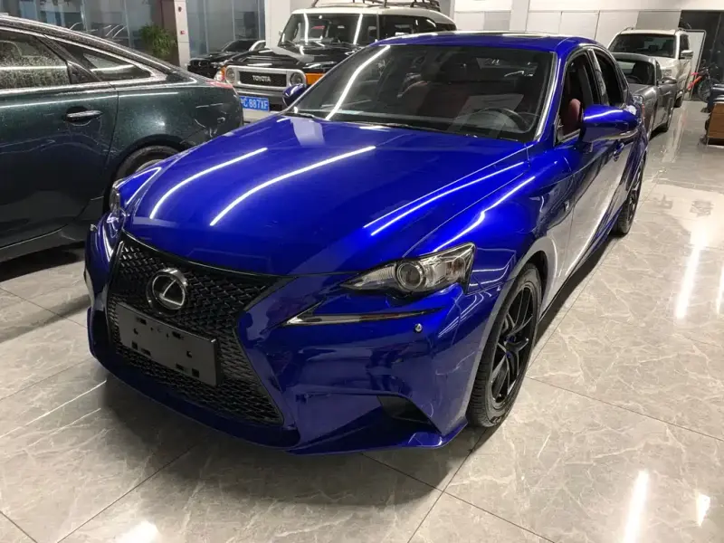 Lexus IS, 2016