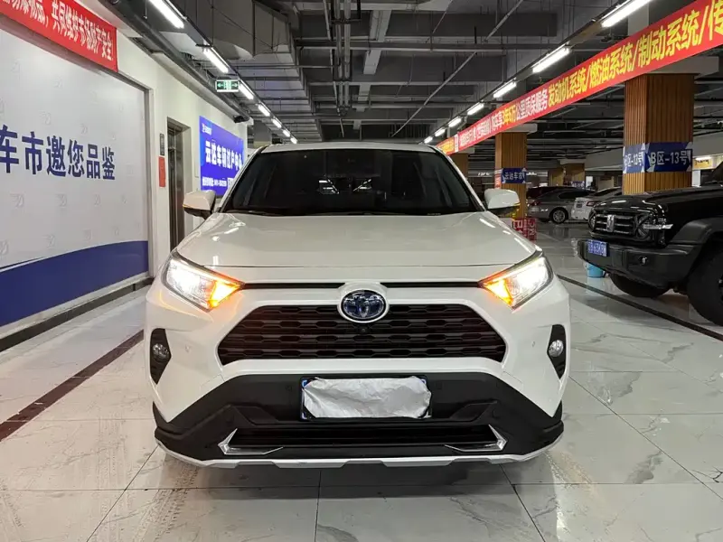 Toyota RAV4, 2021