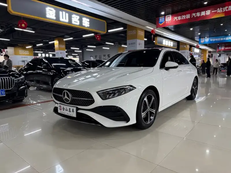 Mercedes-Benz A-Class, 2023 — фото 1