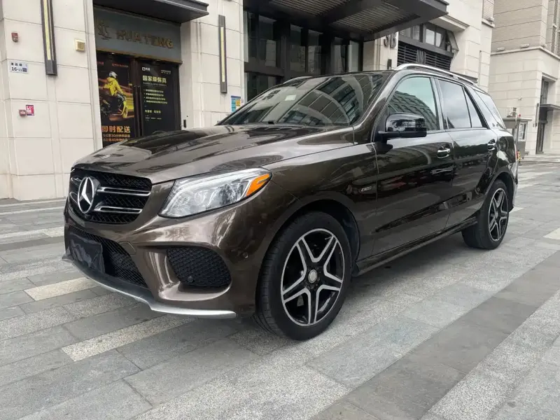 Mercedes-Benz GLE, 2017 — фото 1