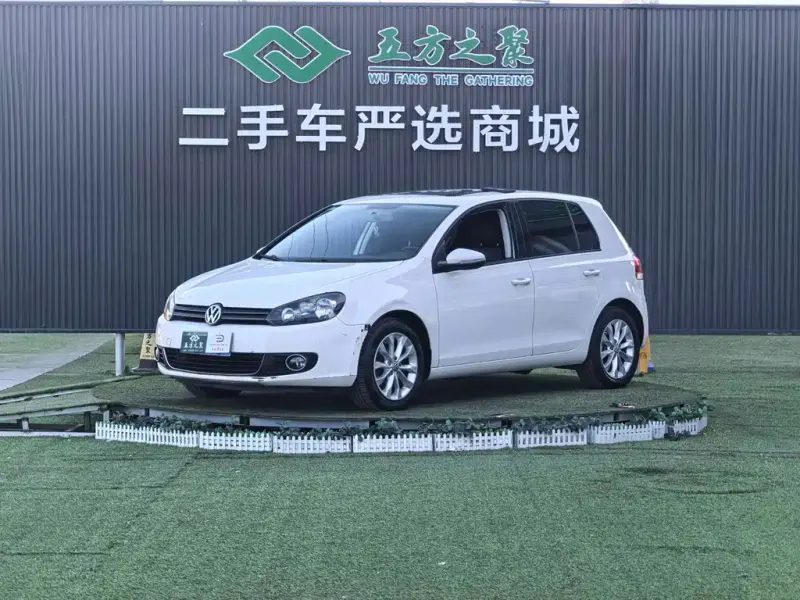 Volkswagen Golf, 2014