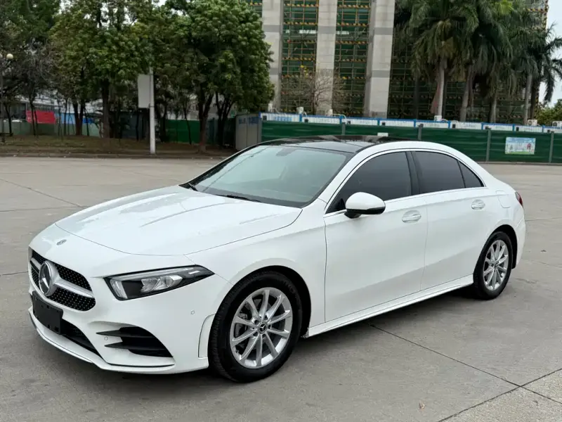 Mercedes-Benz A-Class, 2020 — фото 1
