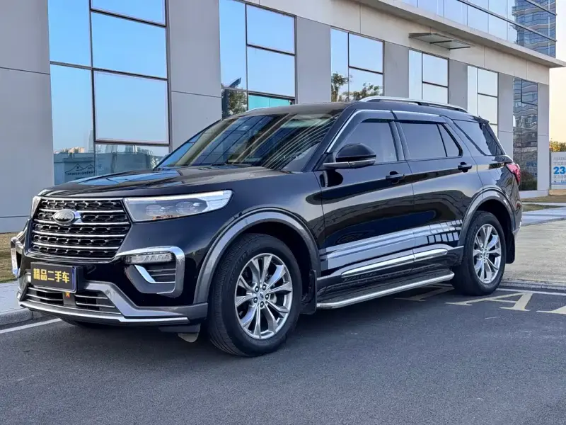 Ford Explorer, 2022