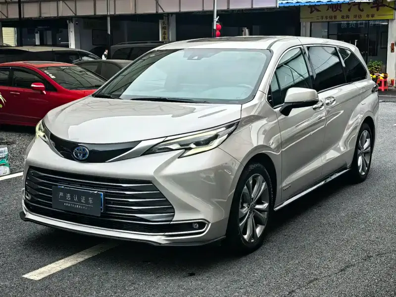 Toyota Sienna, 2023