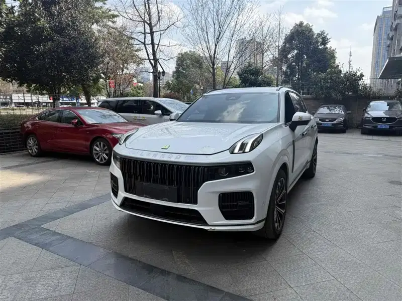 Lynk & Co 09, 2022