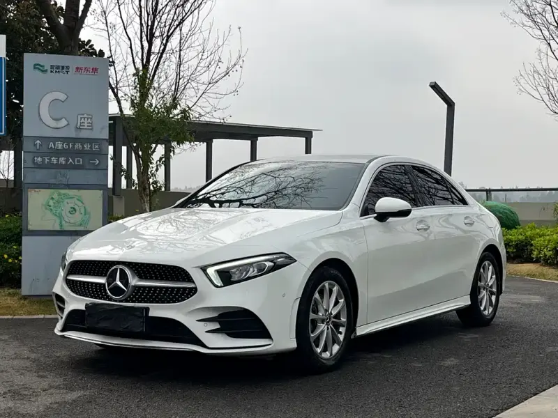 Mercedes-Benz A-Class, 2021 — фото 1